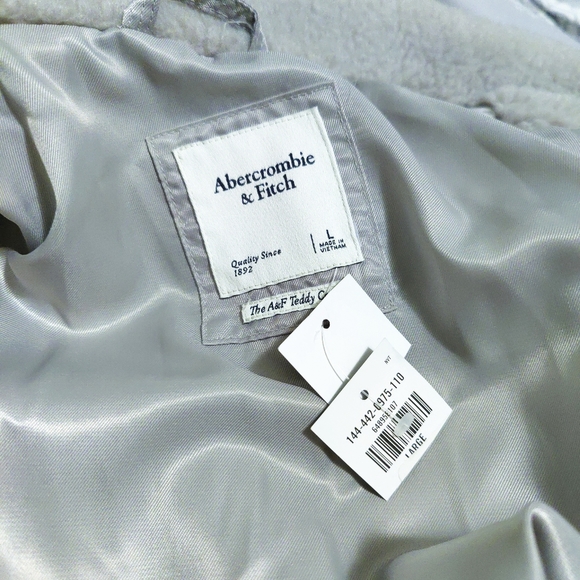 NWT Abercrombie & Fitch Grey Faux Fur The A&F Teddy Coat - Picture 9 of 9